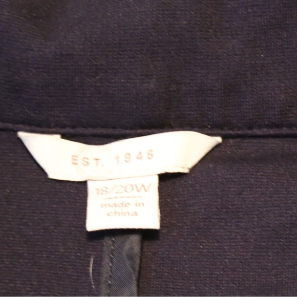 EST. 1946 3/4 Ruched Sleeve Blazer - Picture 6 of 11